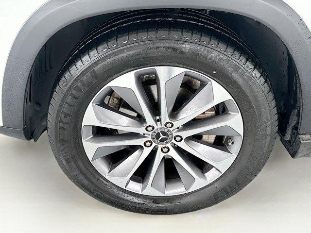 Photo of 2022 White Mercedes-Benz GLE 350