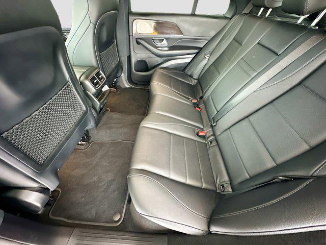 Photo of 2022 White Mercedes-Benz GLE 350