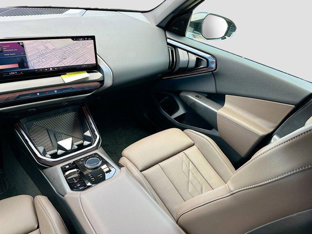 Photo of 2025 Black Sapphire Metallic BMW X3