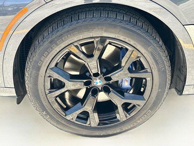Photo of 2022 Arctic Grey Metallic BMW X7