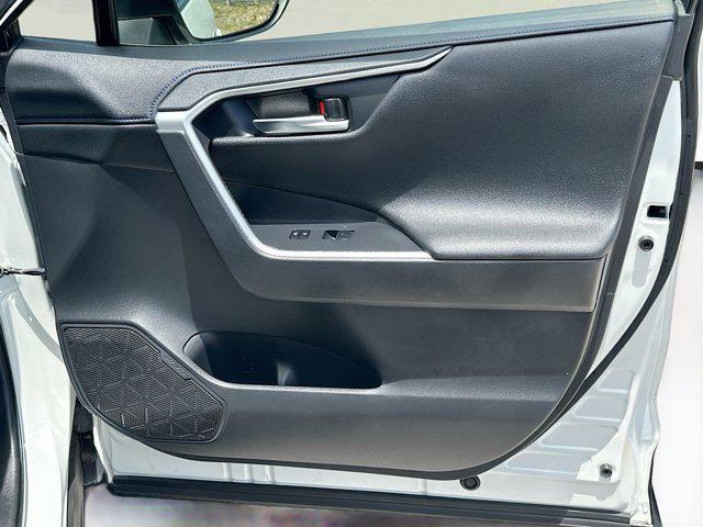 Photo of 2022 Blizzard Pearl Toyota RAV4 Hybrid