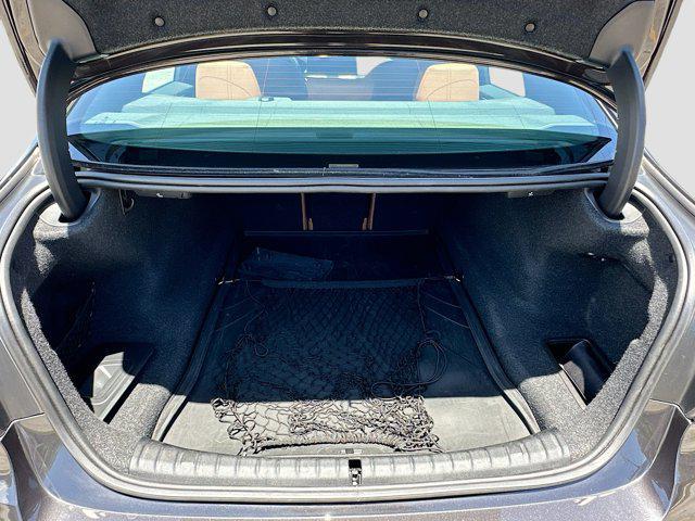 Photo of 2022 Dark Graphite Metallic BMW 540