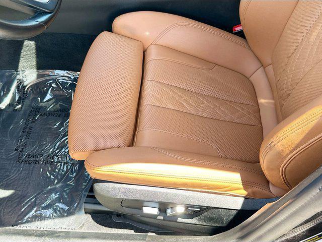 Photo of 2022 Dark Graphite Metallic BMW 540