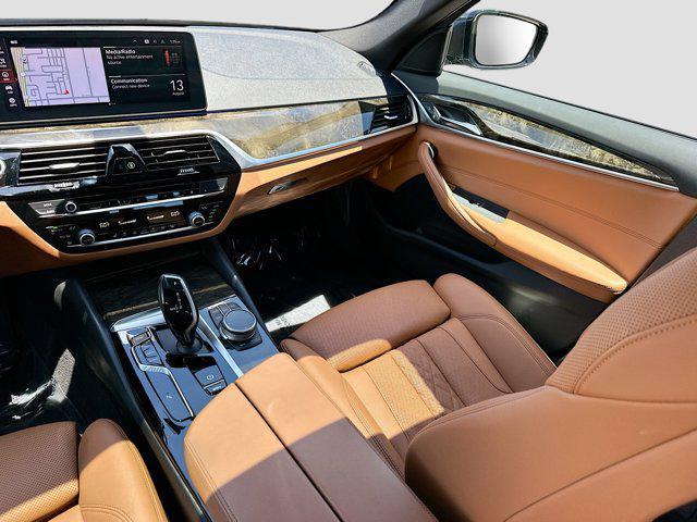 Photo of 2022 Dark Graphite Metallic BMW 540