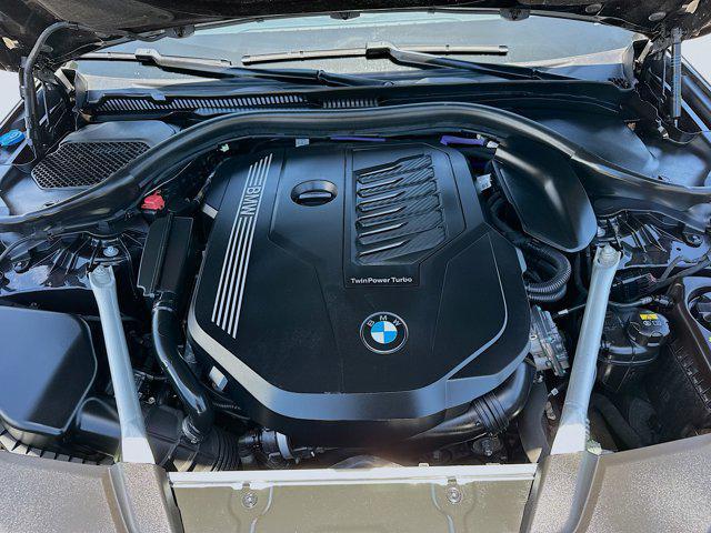 Photo of 2022 Dark Graphite Metallic BMW 540