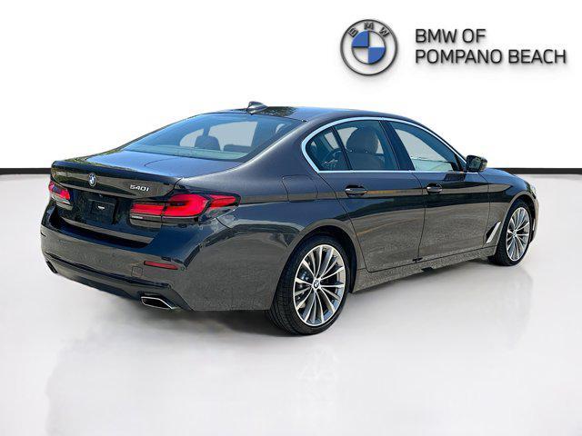 Photo of 2022 Dark Graphite Metallic BMW 540