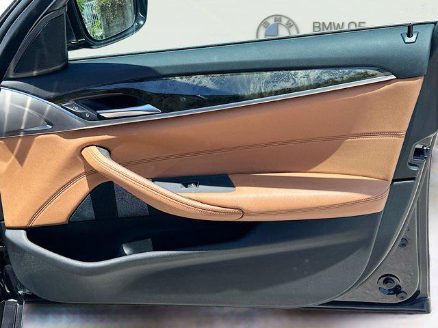 Photo of 2022 Dark Graphite Metallic BMW 540