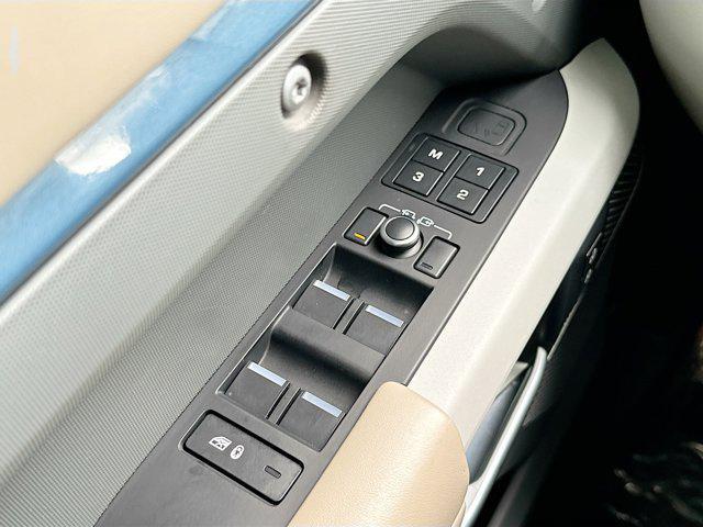 Photo of 2021 Tasman Blue Metallic Land Rover Defender