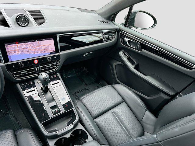 Photo of 2024 Black Porsche Macan