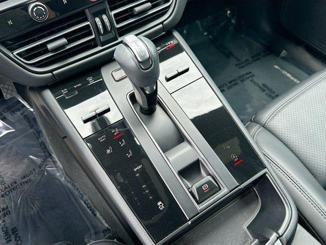 Photo of 2024 Black Porsche Macan