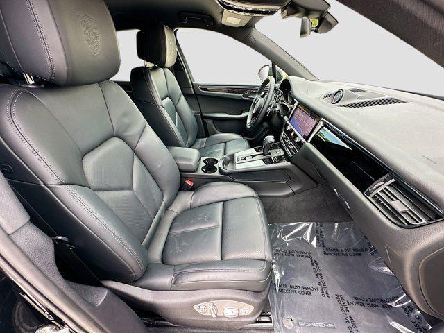 Photo of 2024 Black Porsche Macan
