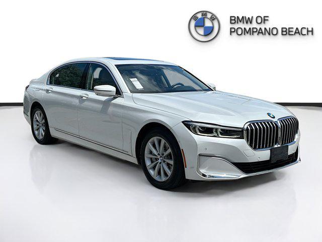2022 BMW 740