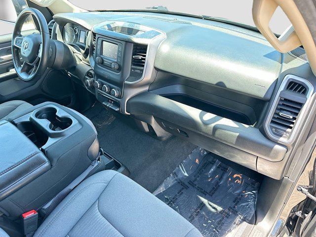 Photo of 2020 Diamond Black Crystal Pearlcoat RAM 1500