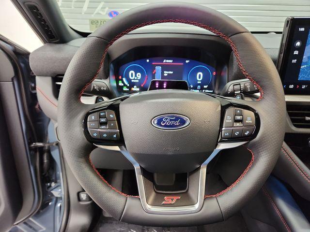Photo of 2025 Vapor Blue Metallic Ford Explorer