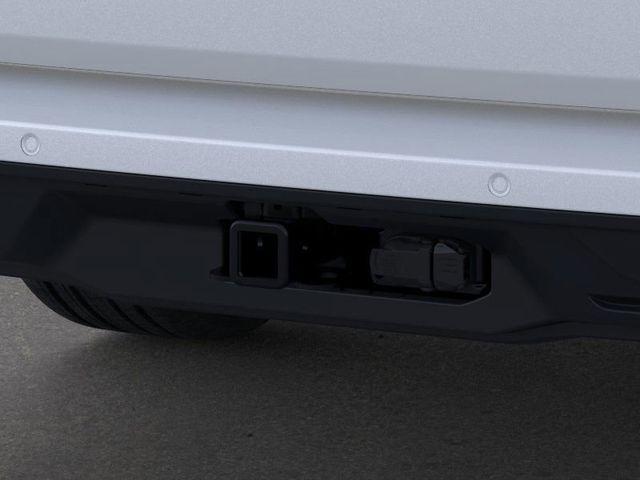 Photo of 2025 Star White Ford Expedition Max