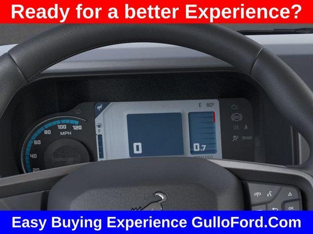 Photo of 2025 Oxford White Ford Bronco