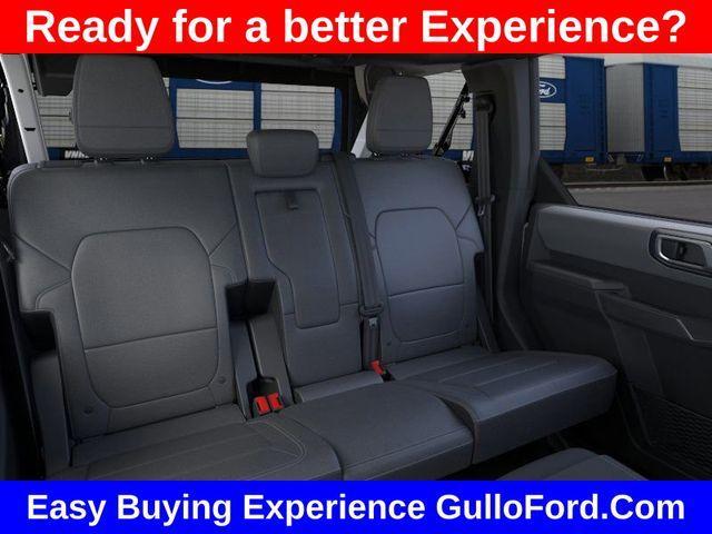 Photo of 2025 Oxford White Ford Bronco
