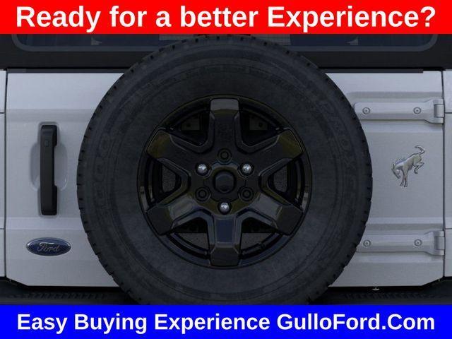 Photo of 2025 Oxford White Ford Bronco