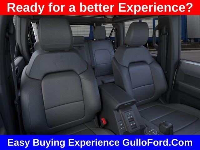 Photo of 2025 Oxford White Ford Bronco