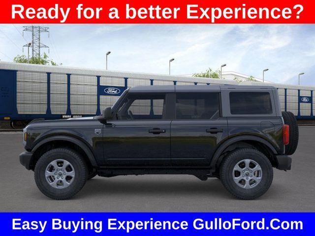 Photo of 2025 Shadow Black Ford Bronco