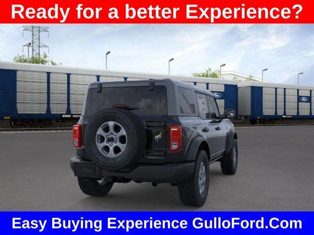 Photo of 2025 Shadow Black Ford Bronco