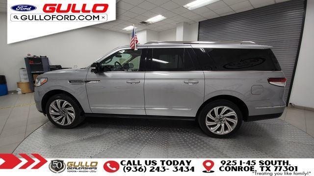 Photo of 2023 Radiance Metallic Lincoln Navigator L