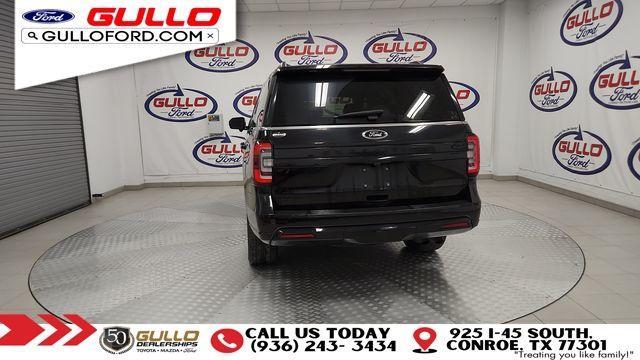 Photo of 2023 Agate Black Metallic Ford Expedition