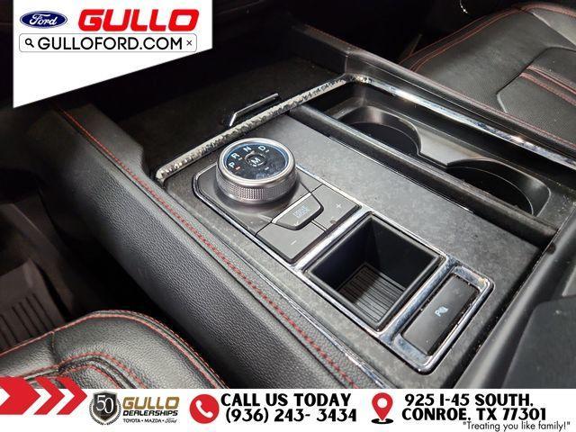 Photo of 2023 Agate Black Metallic Ford Expedition
