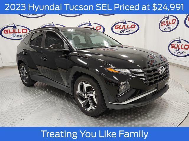 Photo of 2023 Phantom Black Hyundai TUCSON
