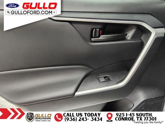 Photo of 2024 Silver Sky Metallic Toyota RAV4 Hybrid
