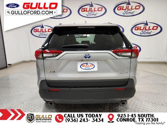 Photo of 2024 Silver Sky Metallic Toyota RAV4 Hybrid