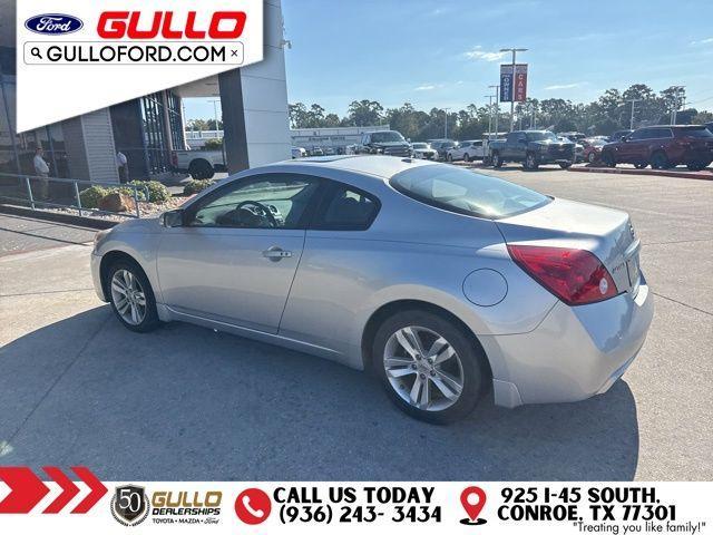 Photo of 2010 Radiant Silver Nissan Altima