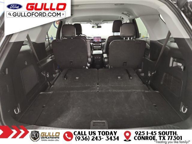 Photo of 2024 Gray Metallic Ford Explorer