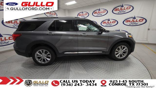Photo of 2024 Gray Metallic Ford Explorer