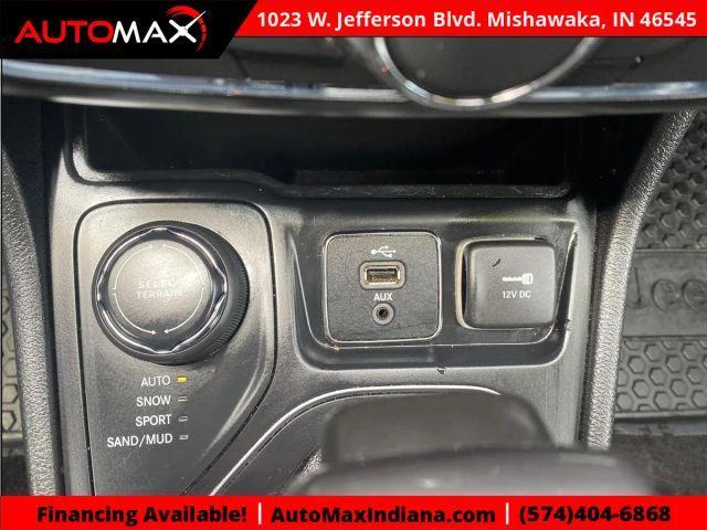 Photo of 2019 Gray Jeep Cherokee