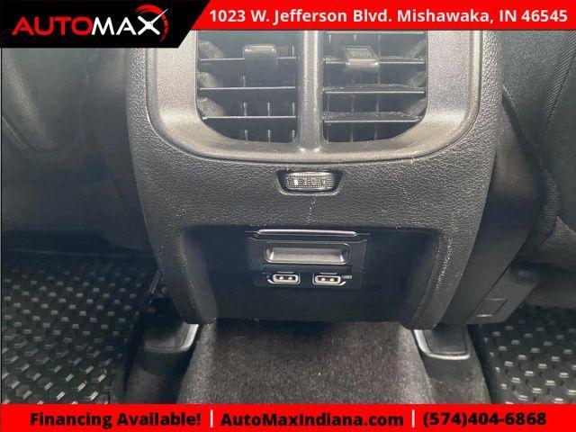 Photo of 2019 Gray Jeep Cherokee