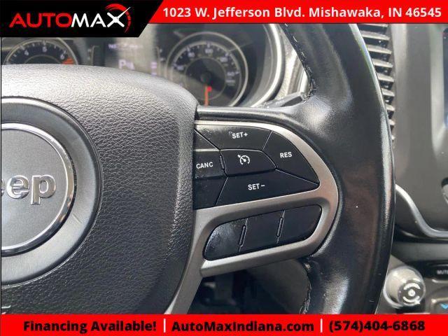 Photo of 2019 Gray Jeep Cherokee