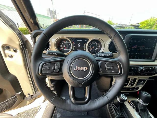 Photo of 2021 Beige Jeep Wrangler Unlimited