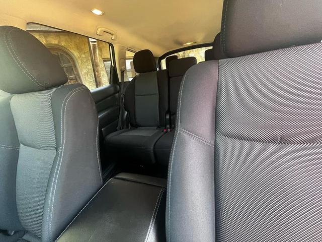 Photo of 2018 SILVER Nissan Pathfinder