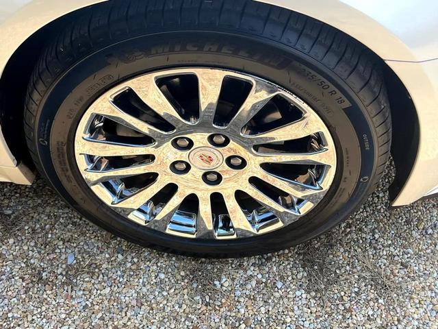 Photo of 2011 WHITE Cadillac CTS
