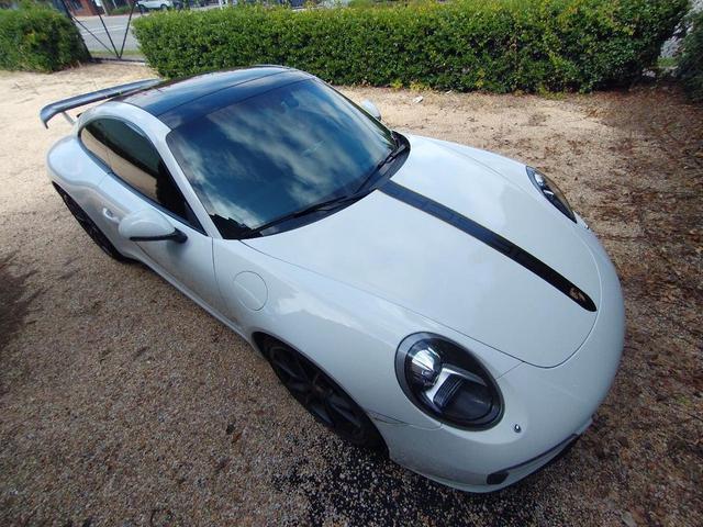 Photo of 2017 White Porsche 911