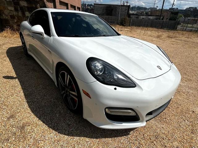 Photo of 2013 White Porsche Panamera