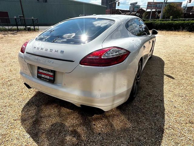 Photo of 2013 White Porsche Panamera