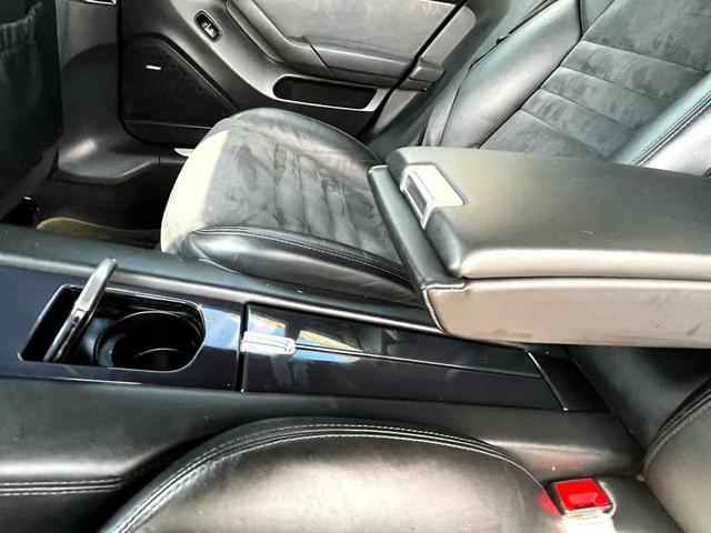Photo of 2013 White Porsche Panamera
