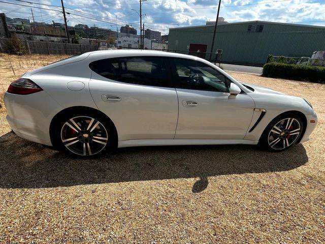 Photo of 2013 White Porsche Panamera