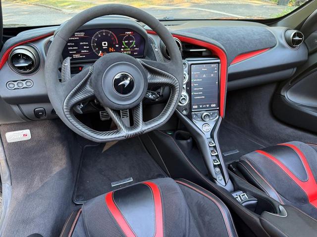 Photo of 2020 Gray McLaren 720S