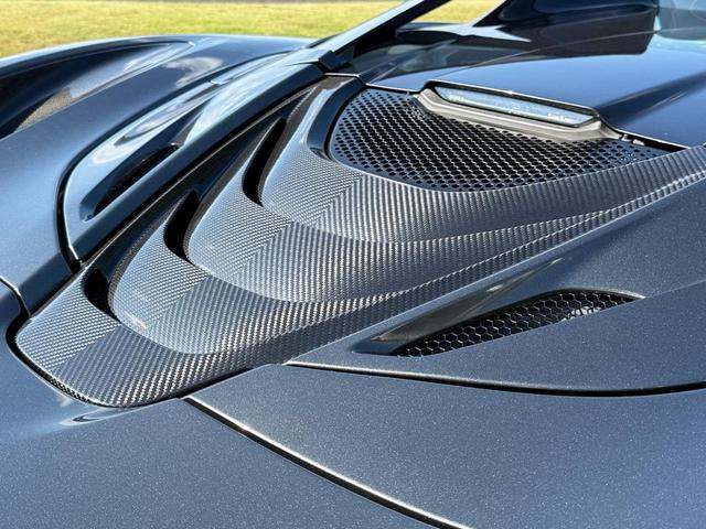 Photo of 2020 Gray McLaren 720S