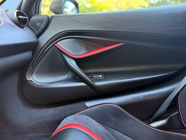 Photo of 2020 Gray McLaren 720S