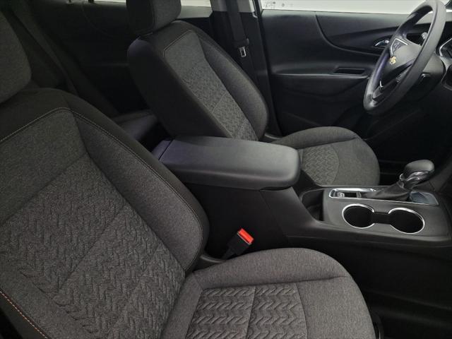 Photo of 2022 Iron Gray Metallic Chevrolet Equinox