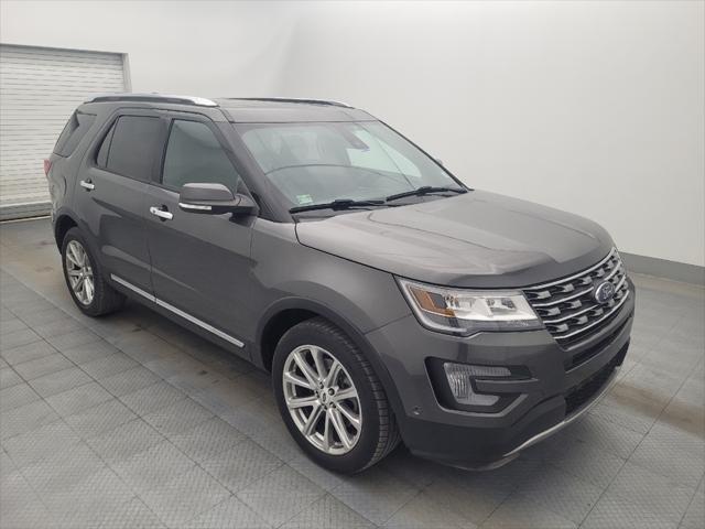 Photo of 2017 Gray Ford Explorer